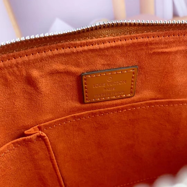 ルイヴィトンバッグ角部分ディテール